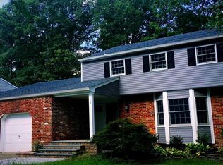 13 Timber Hills Dr, Turnersville, NJ 08012
