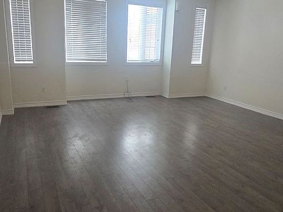 5th image of 4 Sprucewood Rd