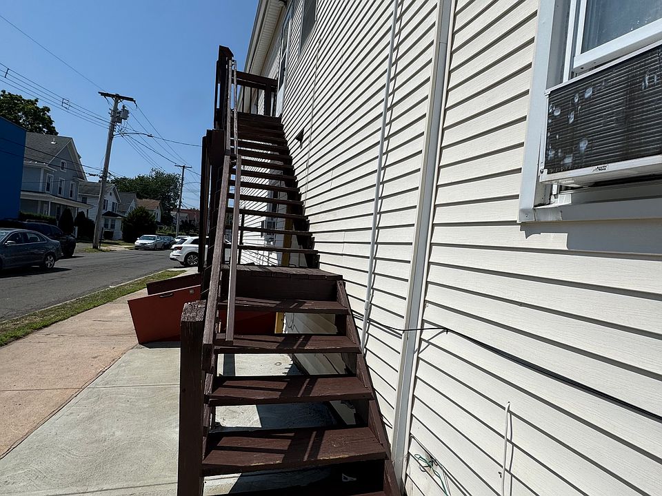Private outside access to unit