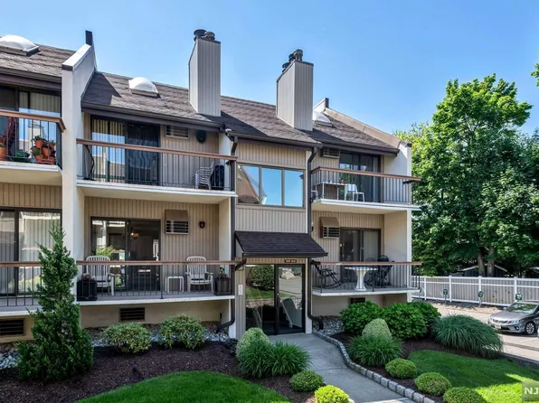 302 Hackensack Street #509, Wood Ridge, NJ 07075