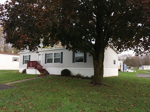 2nd image of 1001 Cloister Ct
