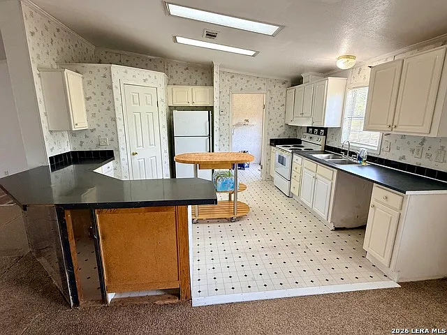 254 Kens Rd — Photo 12