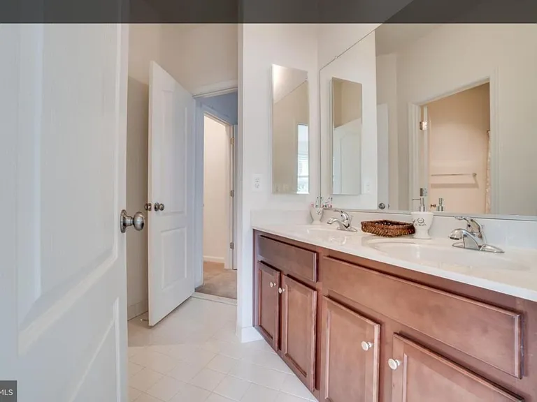 9320 Fairview Ave — Photo 14