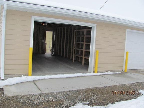 vehicle access to garage