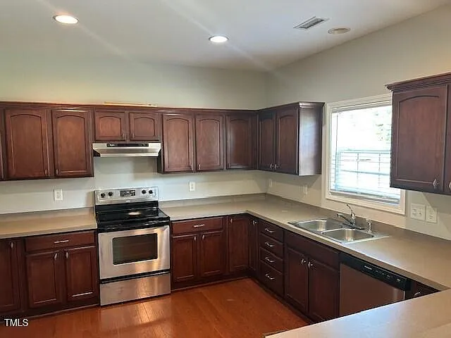 101 Killington Dr — Photo 6