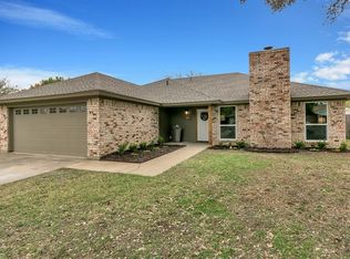 1129 Parkhill Ave, Saginaw, TX 76179
