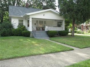 4304 W 227th St, Fairview Park, OH