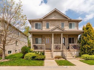 35 Mountford Dr #61, Guelph, ON N1E 0G6
