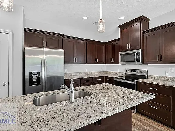 589 Meloney Dr — Photo 9