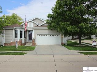 1702 S 173rd Plz, Omaha, NE 68130