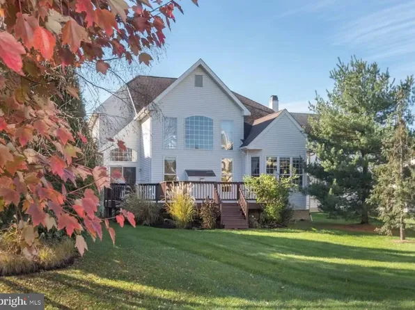 306 Dunwoody Dr, Blue Bell, PA 19422