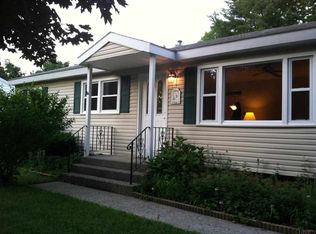 58 Michael Dr, Saratoga Springs, NY 12866