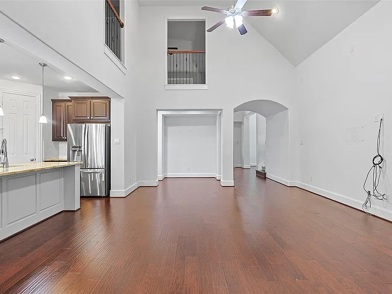 5919 Solara Ledge Ln — Photo 4