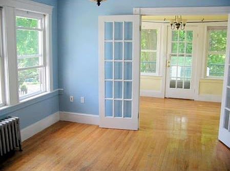 2nd image of 242 Commonwealth Ave