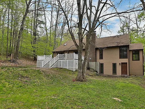 4 bed, 3546 sqft, $4,200 — Photo 2