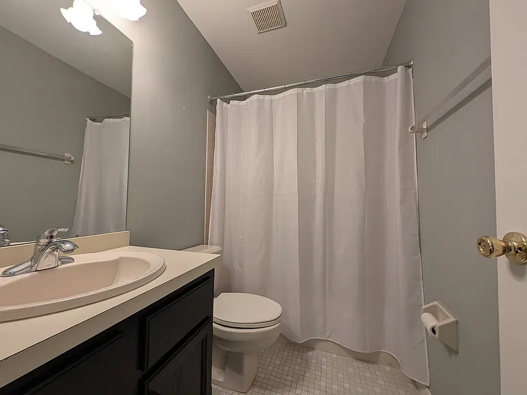37 Whitehall Ct — Photo 14