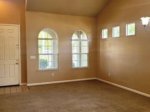 4th image of 1809 Stonecrest Dr