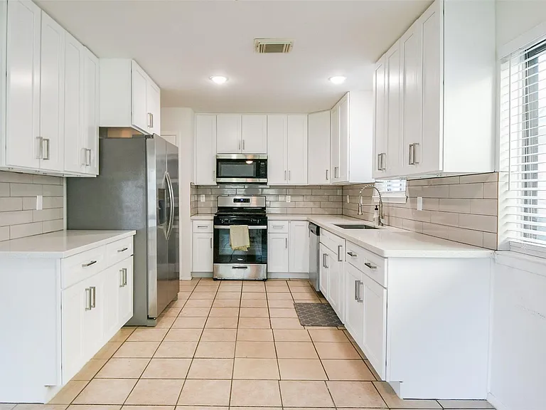 5635 Greenhill Forest Dr — Photo 11