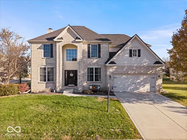 12720 Mojave Dr, Fishers, IN 46037