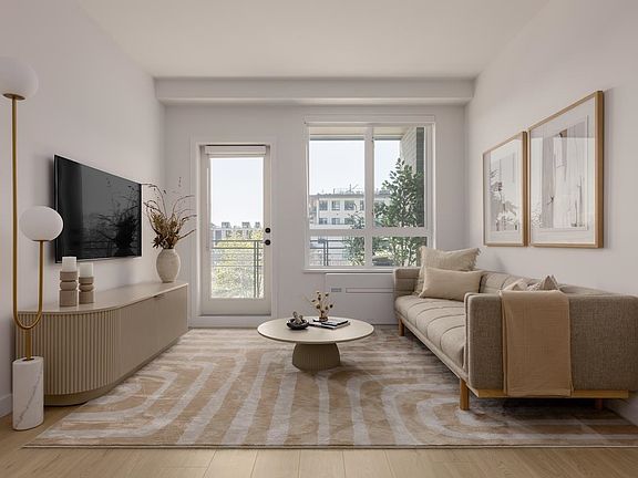 3rd image of 2450 Garden Dr #417