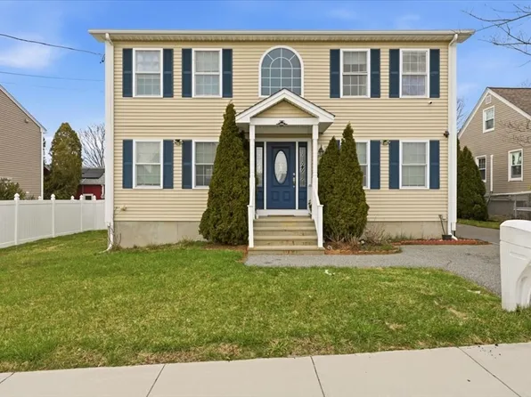 238 Sterling St, Fall River, MA 02721