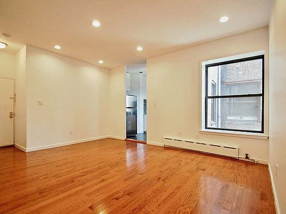 5th image of 672 Saint Nicholas Ave APT 5