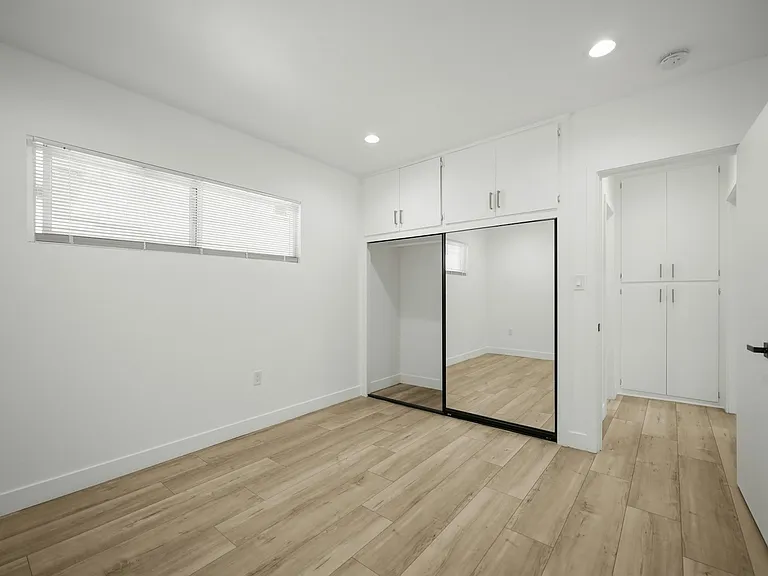 410 Lucas Ave #C — Photo 30