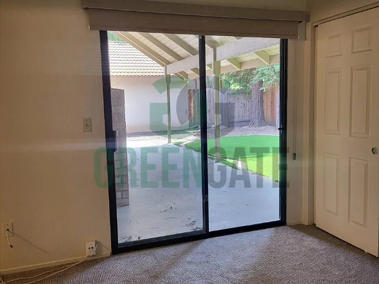 2428 Woodvale Dr — Photo 28