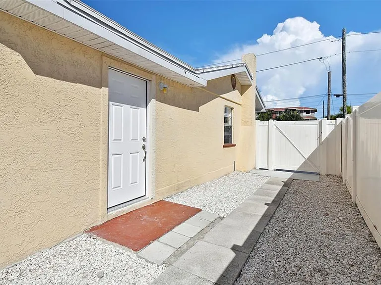 223 148th Ave E — Photo 19