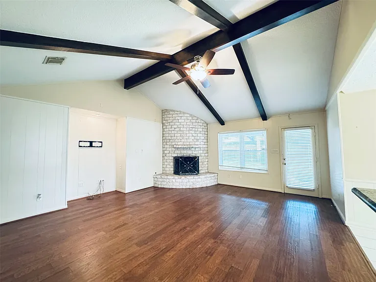 13935 Saint Marys Ln — Photo 10