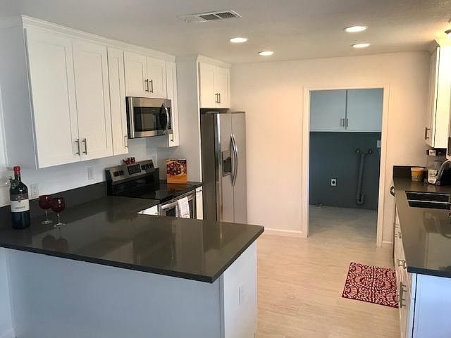 1st image of 716 Jo Anne Ln