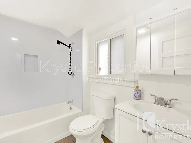 132 Tennessee St #C — Photo 13