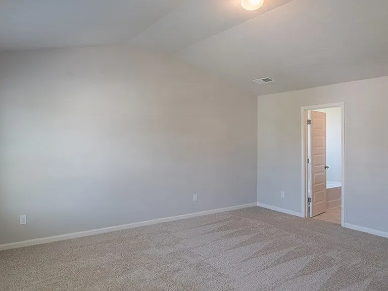 308 Geranium St — Photo 10