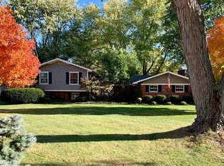 7900 Brainard Woods Dr, Dayton, OH 45458