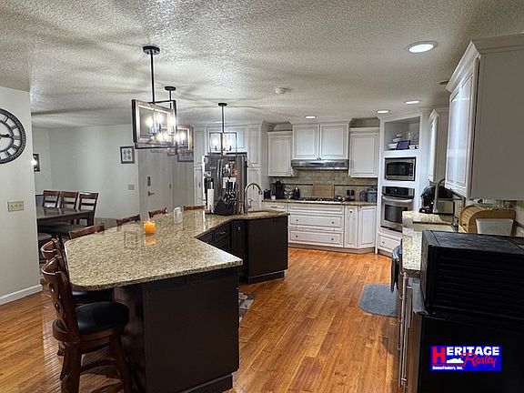 3rd image of 659 Wheatridge Rd