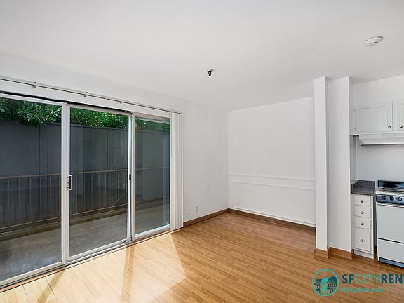 4th image of 2302 Pacific Ave #112