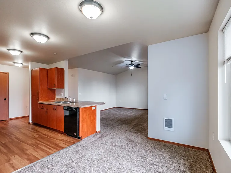 Aspen Place Apartments — Photo 152