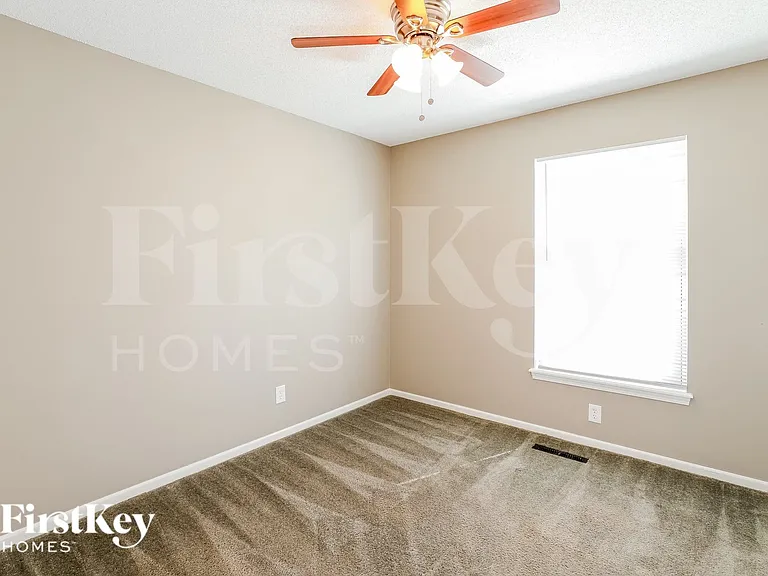 5906 NW Harris Dr — Photo 10