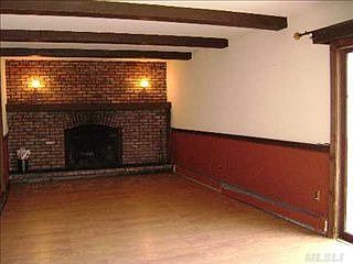 3rd image of 23 Myrtle Ln