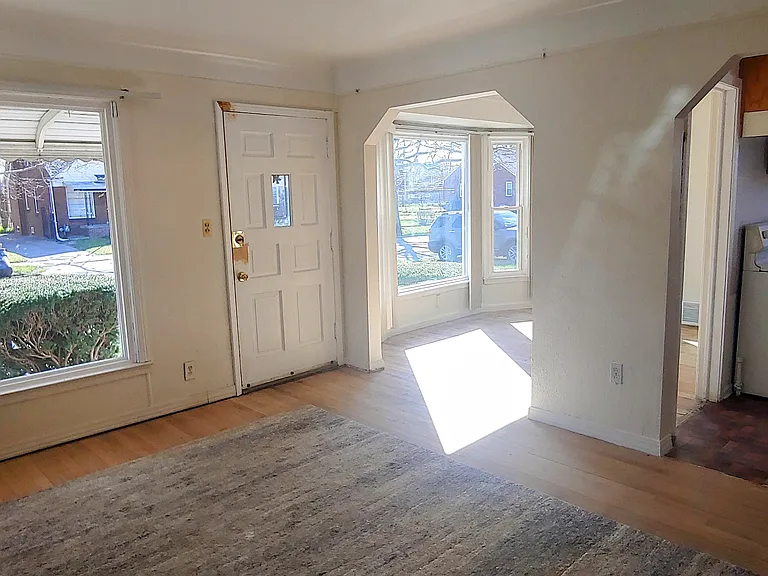 4319 Gray St — Photo 8