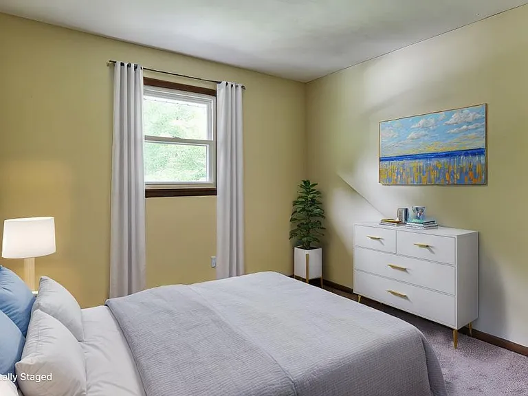 668 Sand Hill Rd — Photo 12