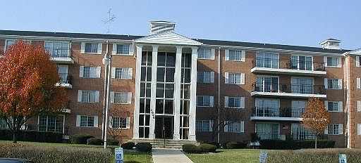 1st image of 1060 N Farnsworth Ave APT 1414