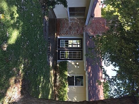 3rd image of 1514 White Oak Dr