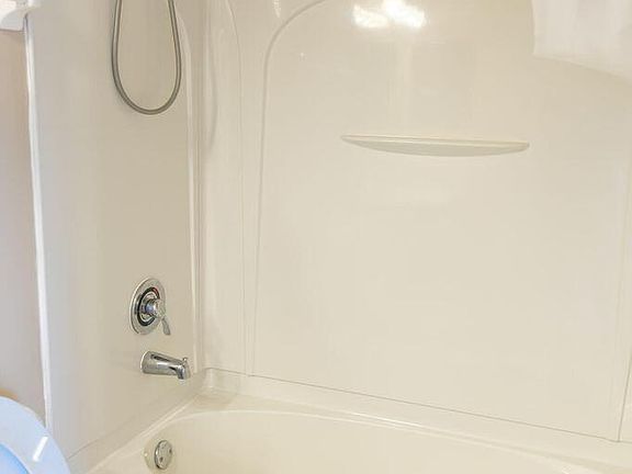 4th image of 2417 Lady Bedford Pl