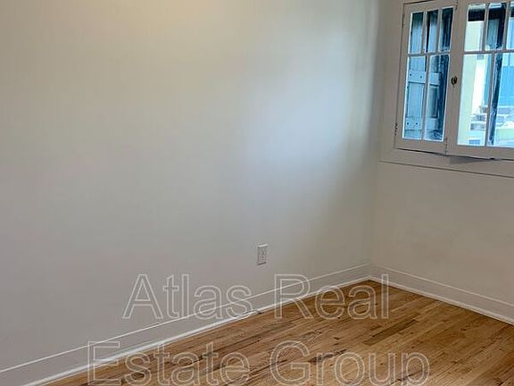 2nd image of 2545 N Champa St Unit 5