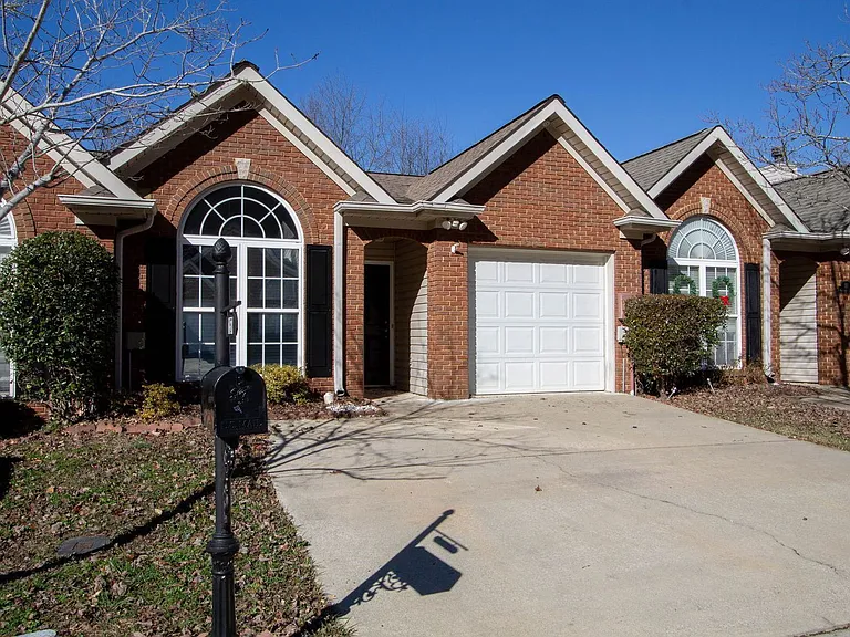 157 Hayesbury Ct — Photo 5