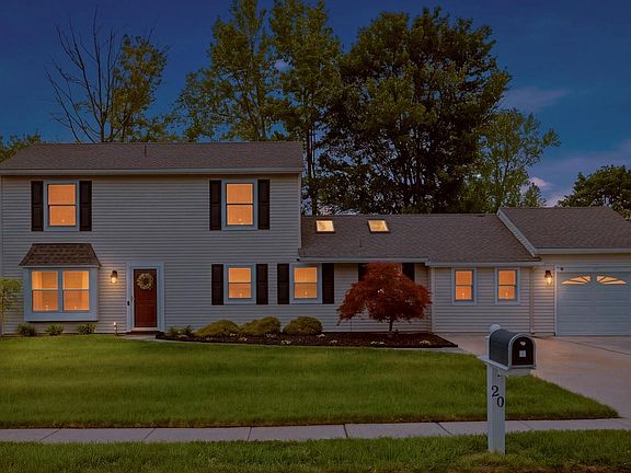 2nd image of 20 Grayburn Dr