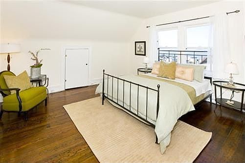 5th image of 2540 Hyde St