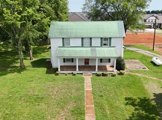 1310 Veterans Pkwy, Murfreesboro, TN 37128