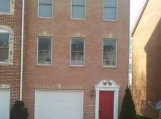 525 Papa Ct, Hagerstown, MD 21740